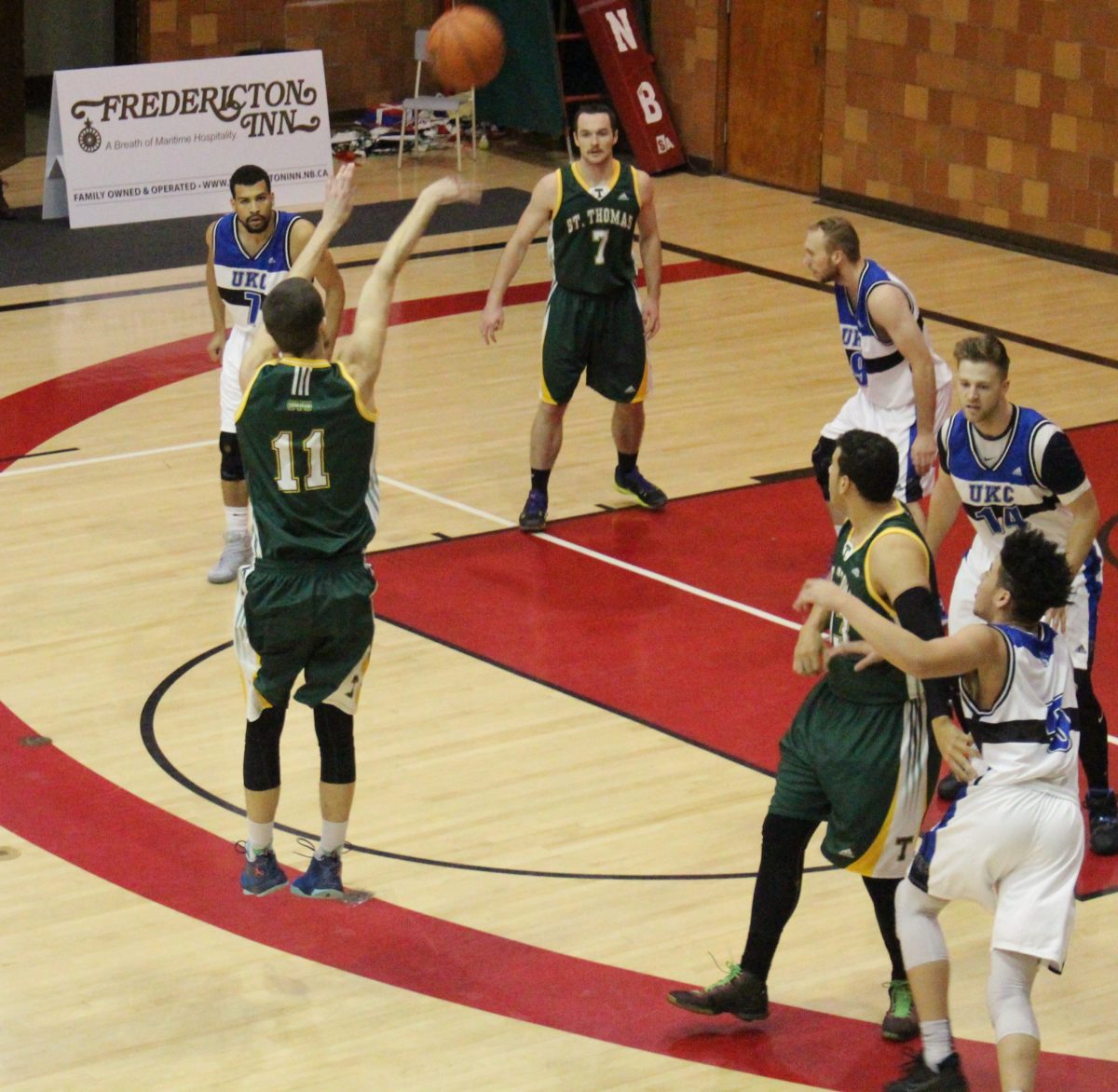 The STU men's basketball team improved to 3-5 heading into the holiday break. Photo: Chris Robinson/The AQ