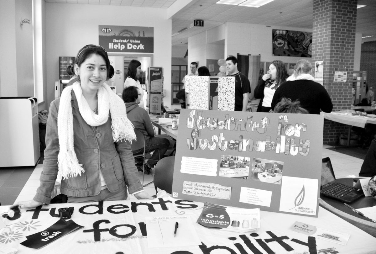 Clubs and Societies Fair (Students for Sustainability) BW