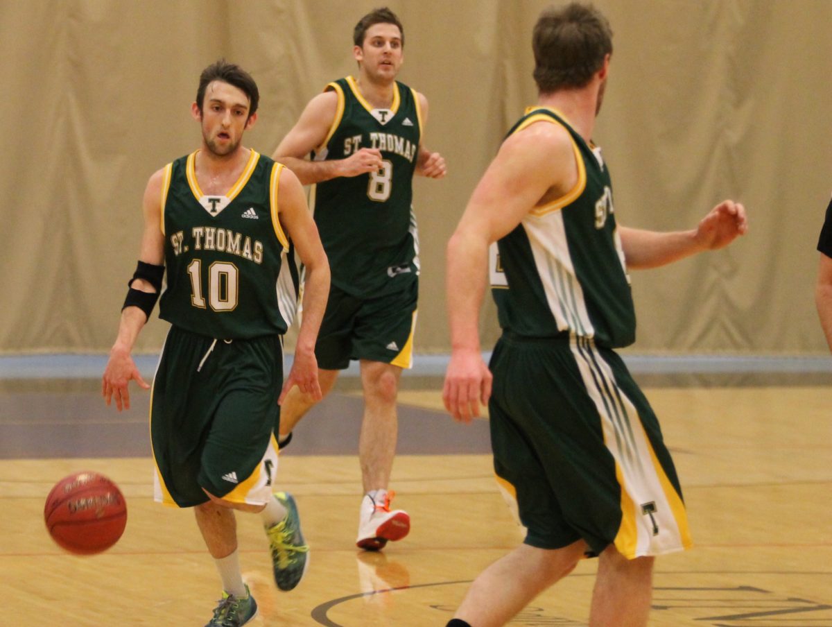 Tommies advance to semifinals in come-from-behind thriller