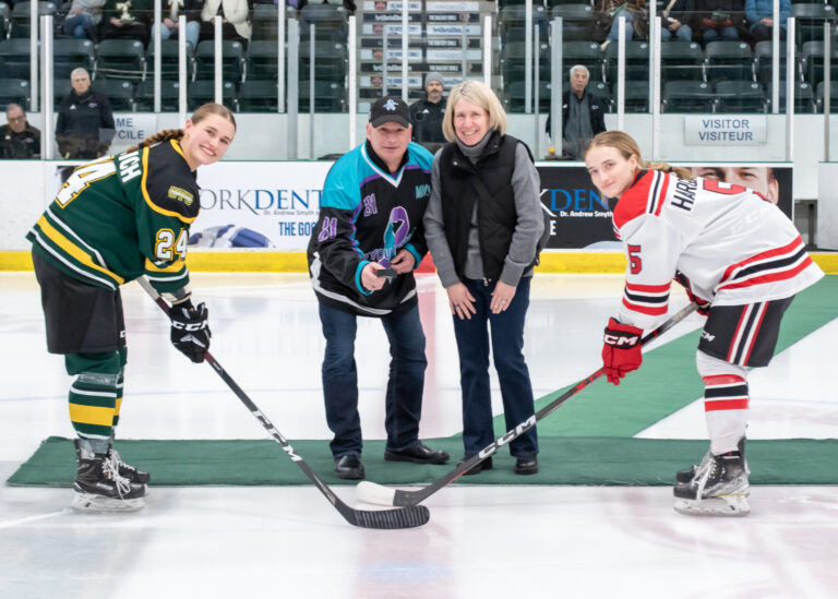 Tommies hockey team hosts raffle for mental health foundation